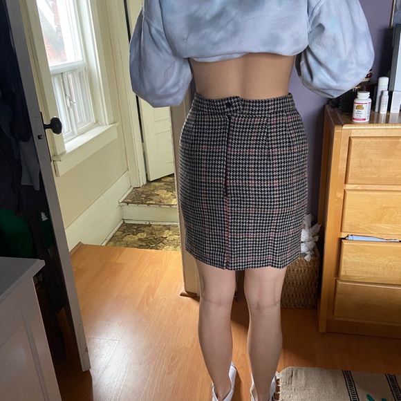 True Vintage Wool Houndstooth Mini - Picture 3 of 6